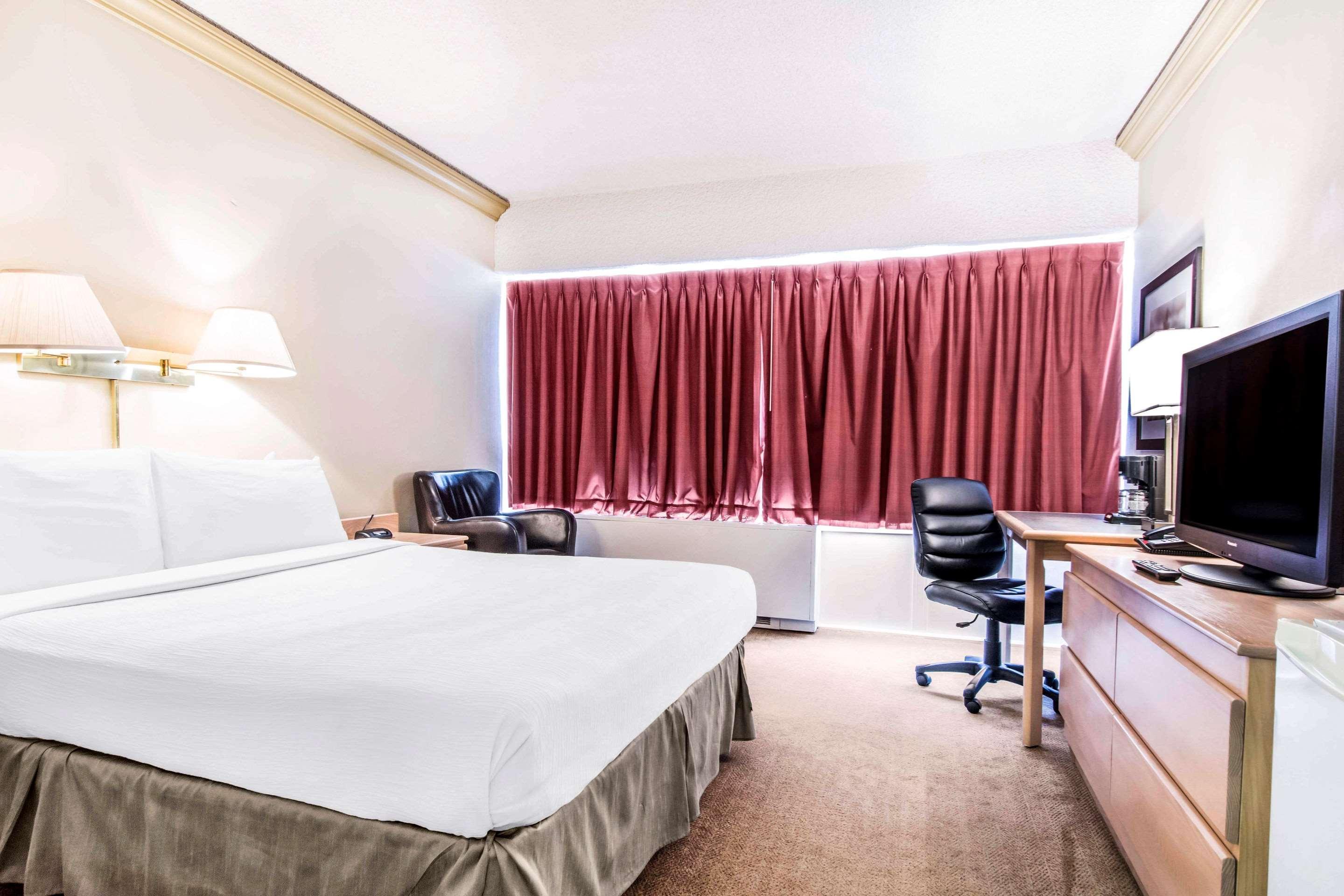 Travelodge By Wyndham Trois-Rivières エクステリア 写真